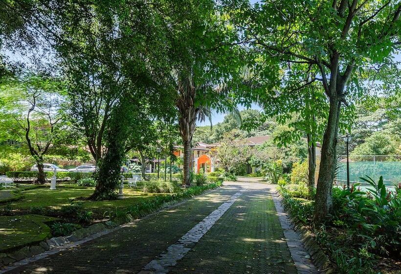 El Rodeo Estancia Boutique Hotel & Steakhouse