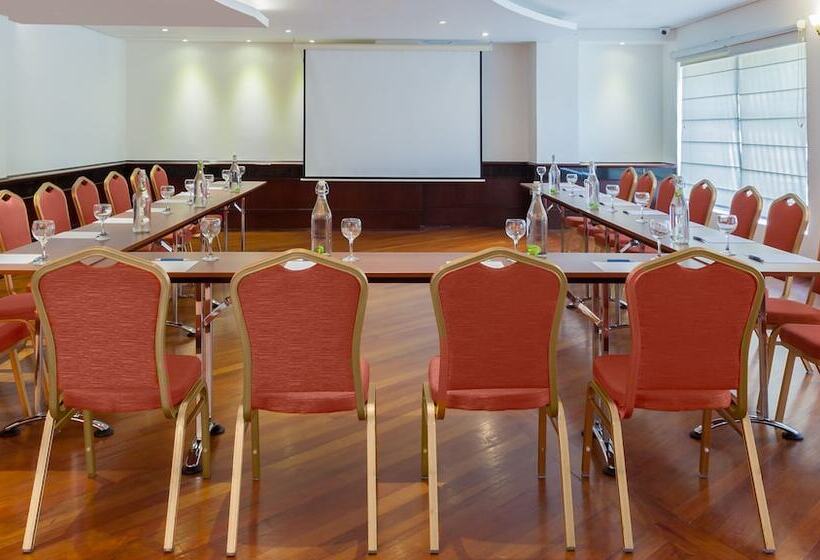 ホテル Four Points By Sheraton Medellin