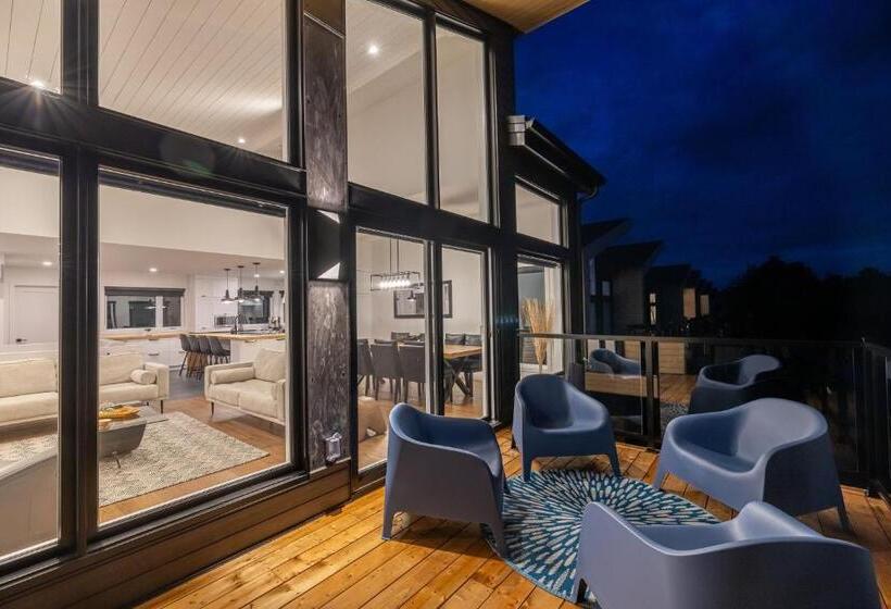 ホテル Hebergement Montsteanne Condos