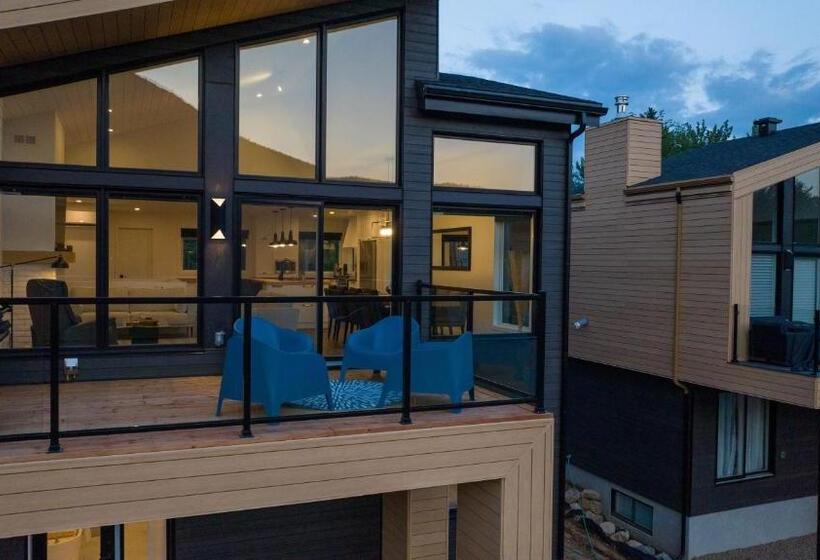 ホテル Hebergement Montsteanne Condos