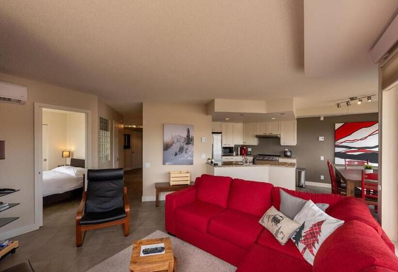 ホテル Hebergement Montsteanne Condos