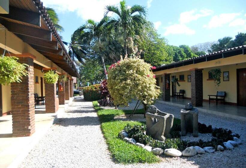 Отель Las Espuelas, Bar & Restaurant