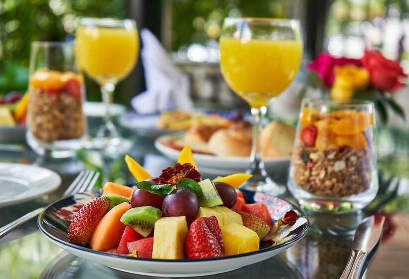 هتل Poblado Plaza