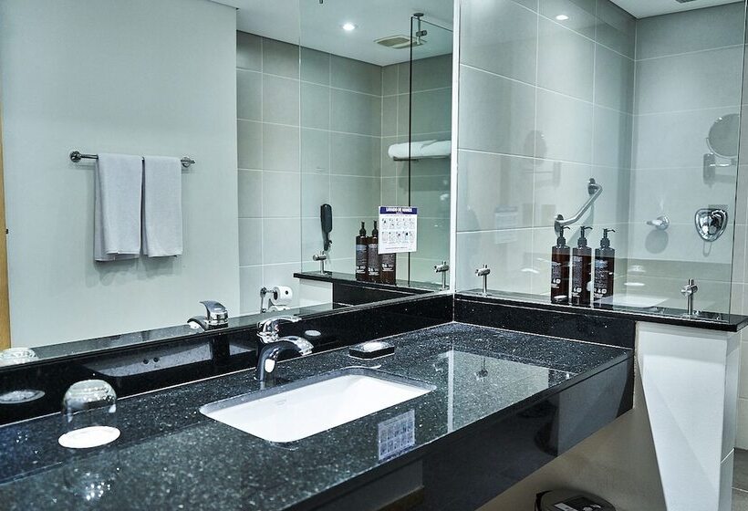 ホテル Poblado Plaza