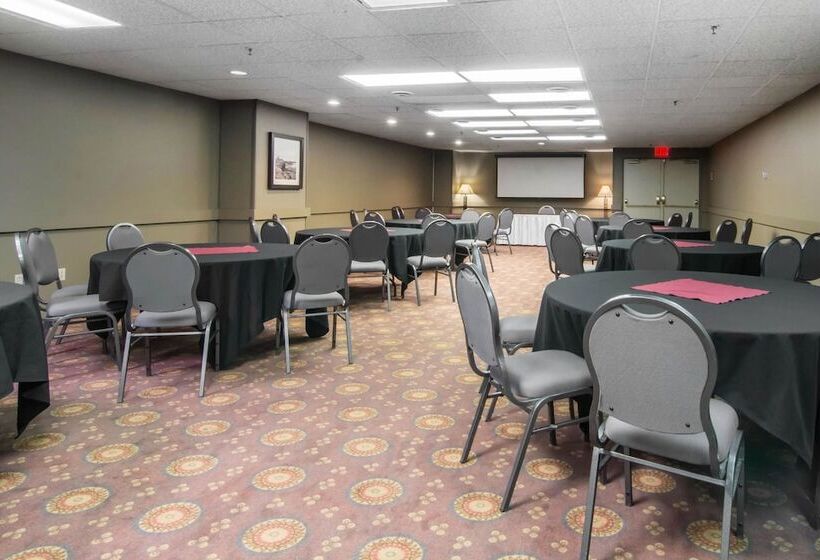 فندق Quality Inn & Suites Yellowknife