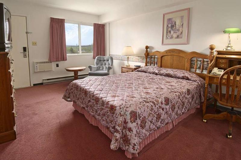 فندق Ramada Limited Dawson Creek