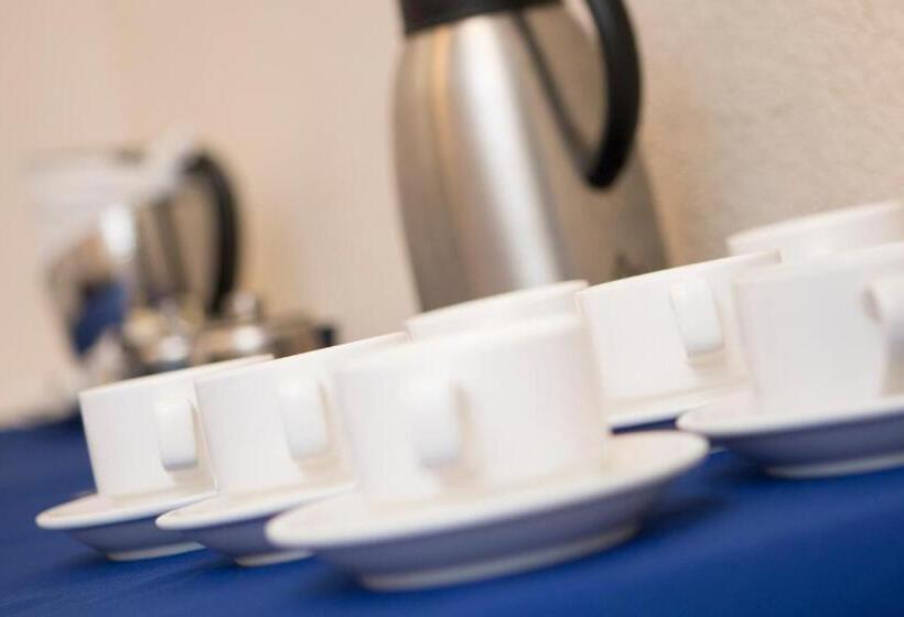 Rincon Del Valle Hotel & Suites