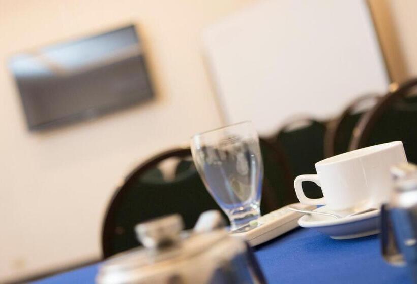 Rincon Del Valle Hotel & Suites