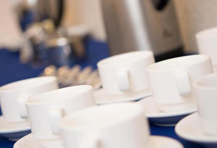 Rincon Del Valle Hotel & Suites