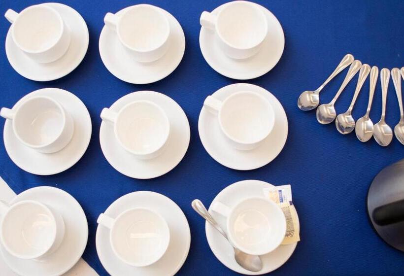 Rincon Del Valle Hotel & Suites