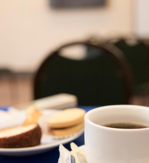 Rincon Del Valle Hotel & Suites