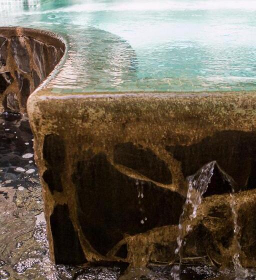 Rincon Del Valle Hotel & Suites