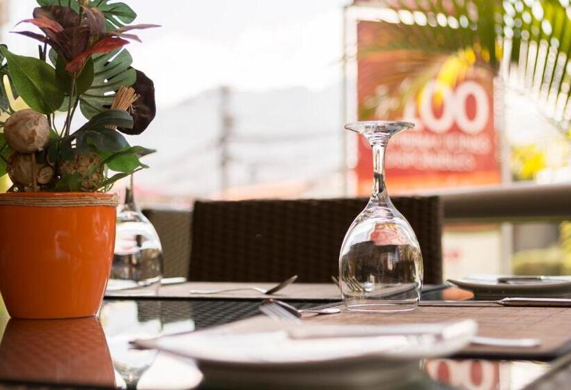 Rincon Del Valle Hotel & Suites