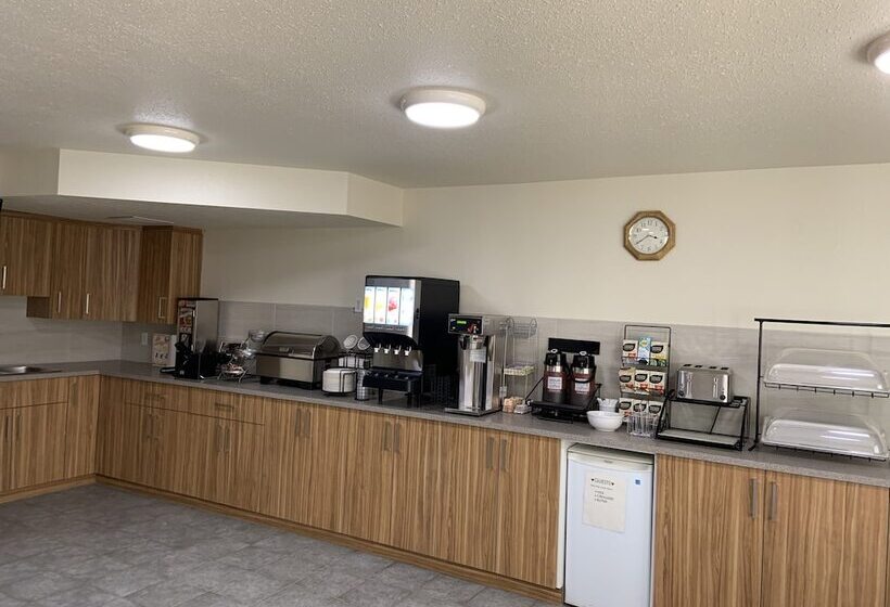 فندق Rodeway Inn