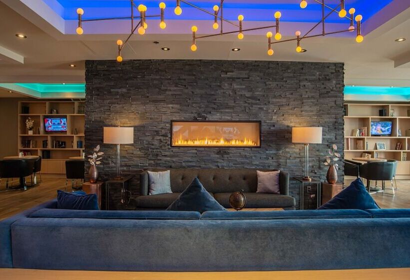 فندق Sandman Signature Mississauga