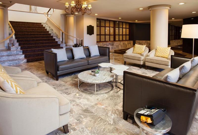 فندق Sandman Signature Mississauga