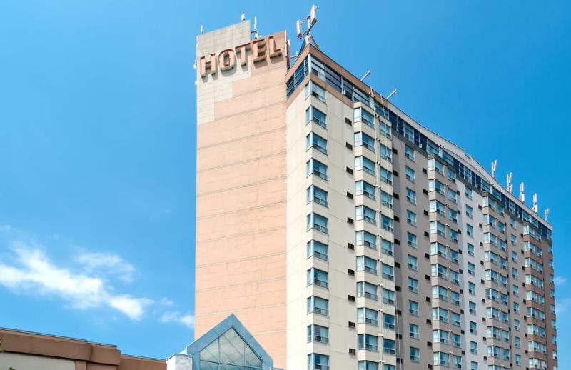 فندق Sandman Signature Mississauga