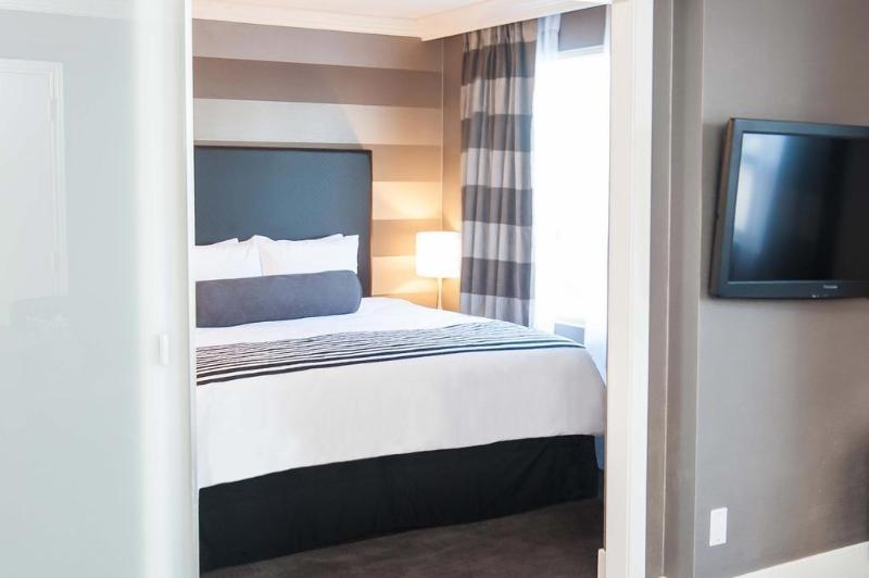 فندق Sandman Signature Mississauga