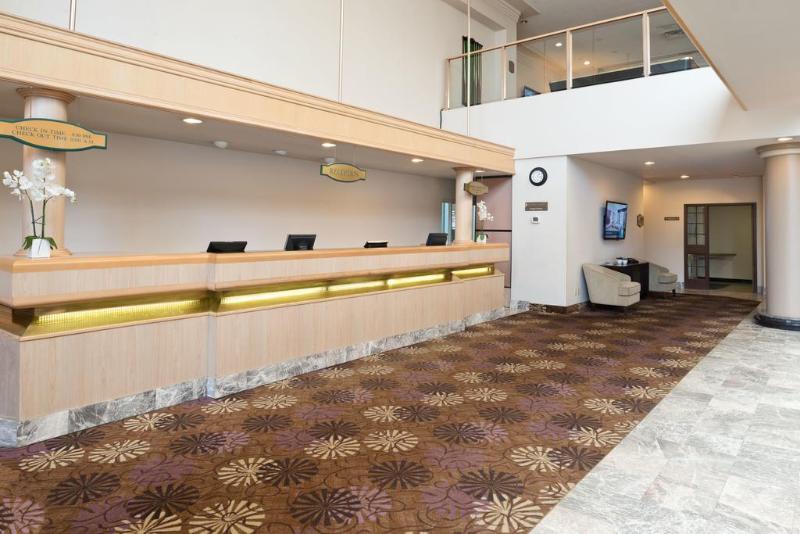 فندق Sandman Signature Mississauga