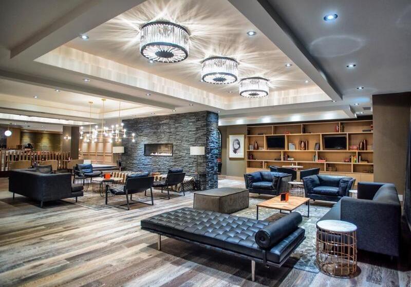 فندق Sandman Signature Mississauga