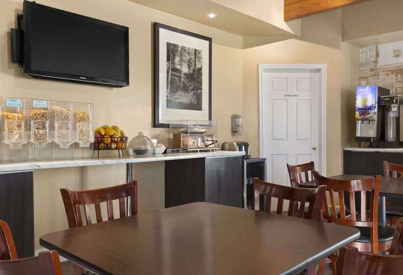 فندق Thriftlodge Saskatoon