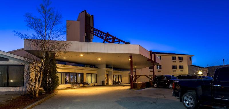 Sinbads Hotel & Suites