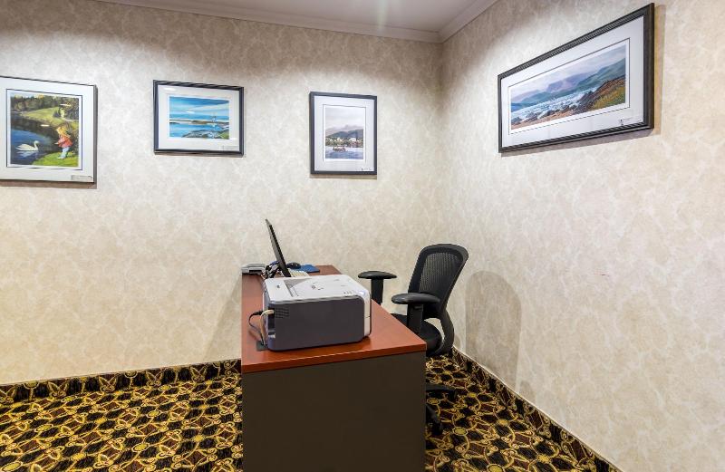 Sinbads Hotel & Suites