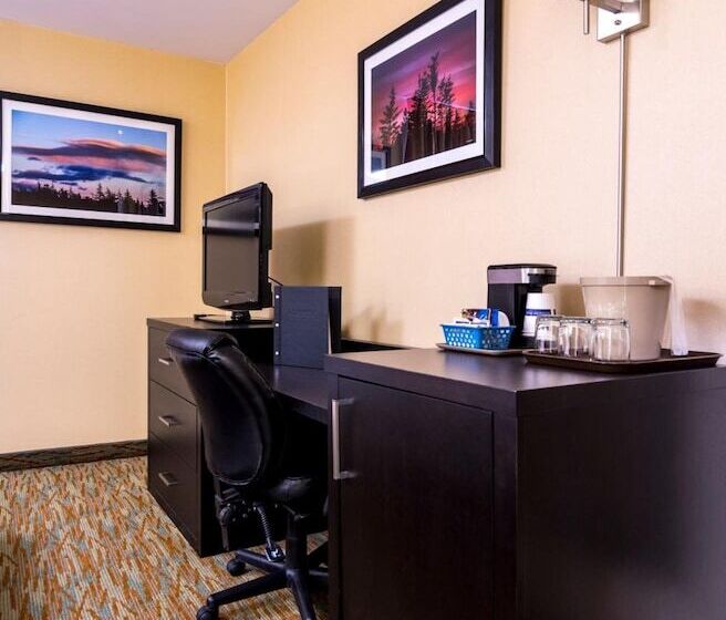 Sinbads Hotel & Suites