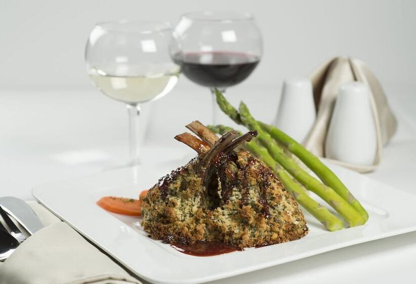 Sinbads Hotel & Suites