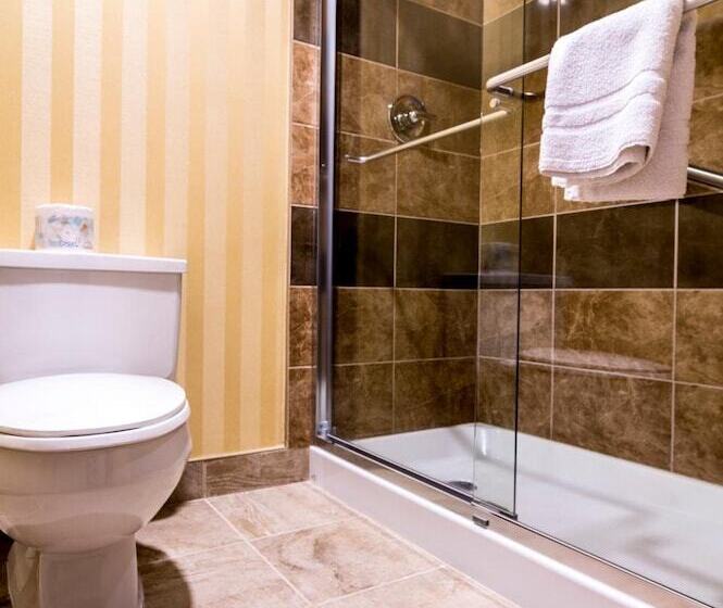 Sinbads Hotel & Suites