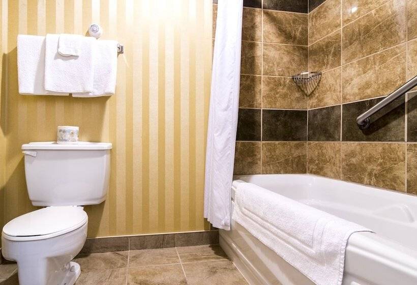 Sinbads Hotel & Suites