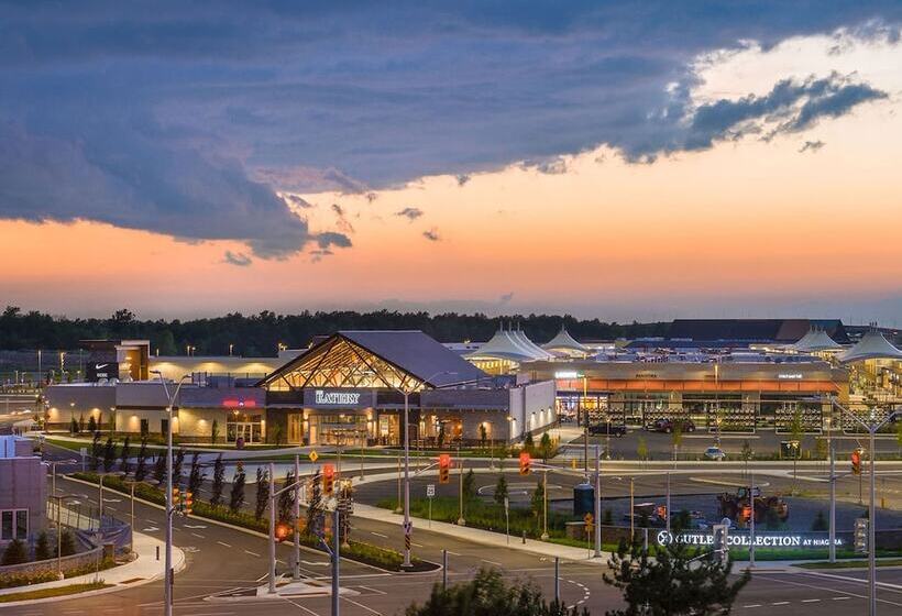 Skyline Hotel & Waterpark