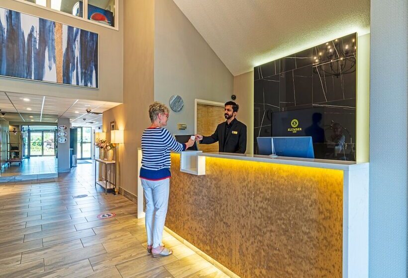 فندق Slumber Inn
