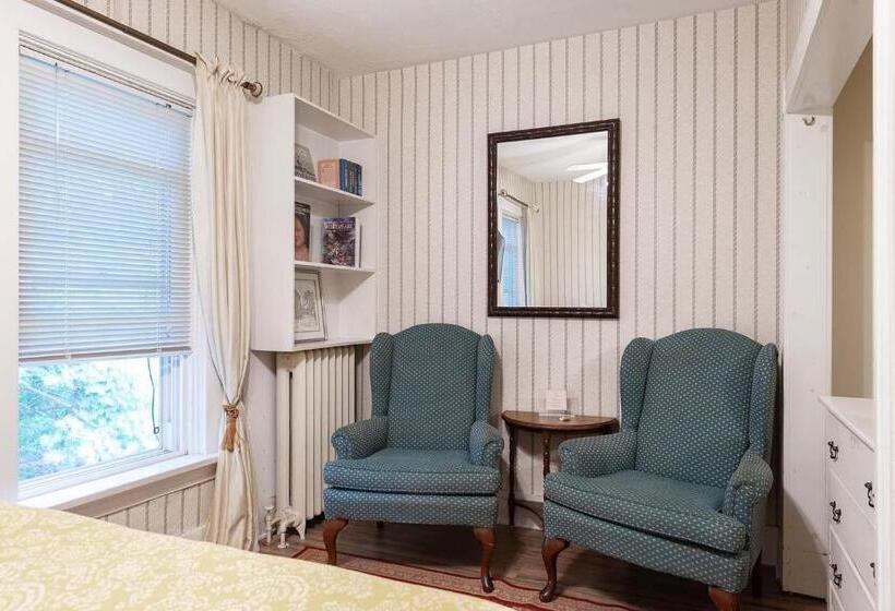 ホテル Stone Maiden Inn