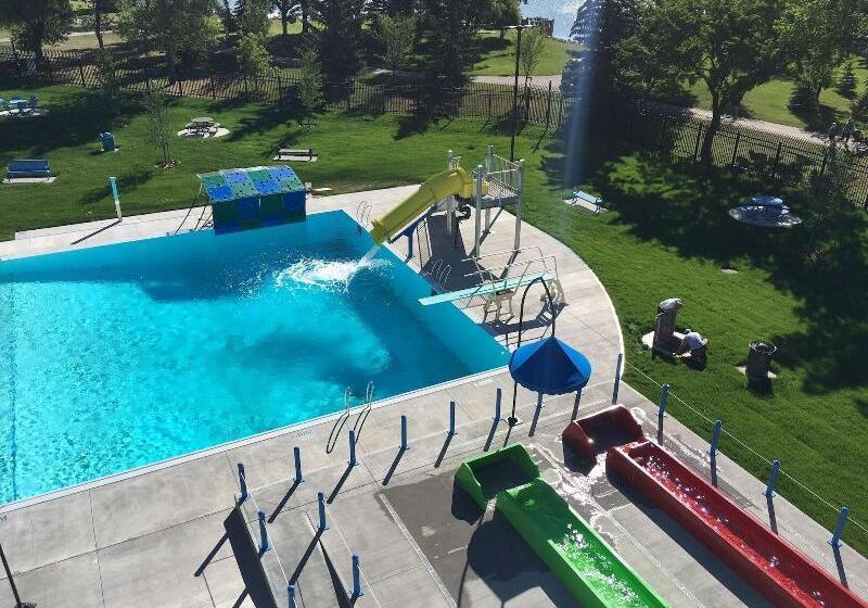 בית מלון כפרי Superlodge Canada