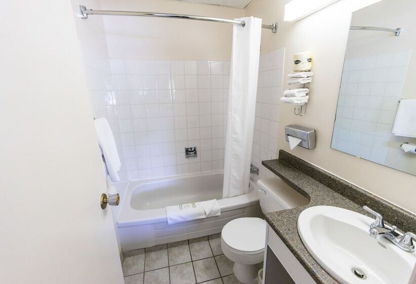 בית מלון כפרי Superlodge Canada