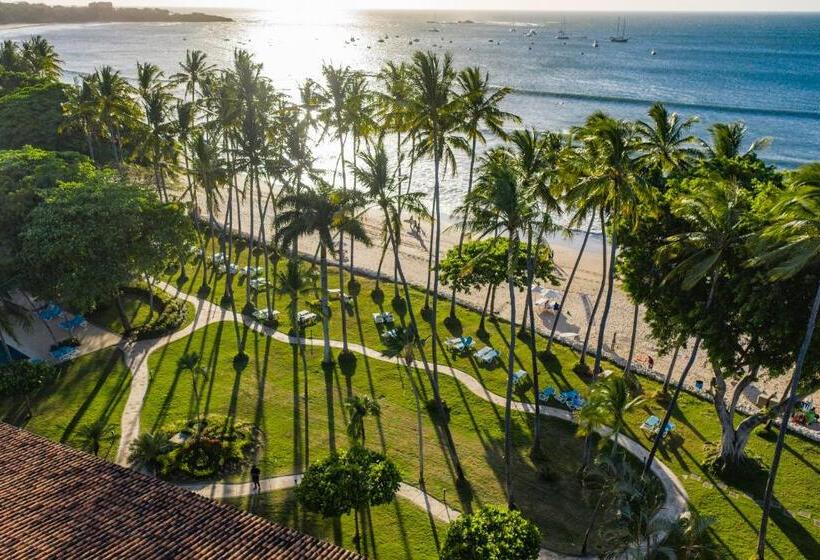هتل Tamarindo Diria Beach Resort