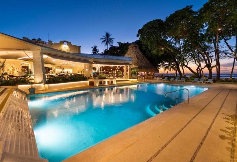 هتل Tamarindo Diria Beach Resort