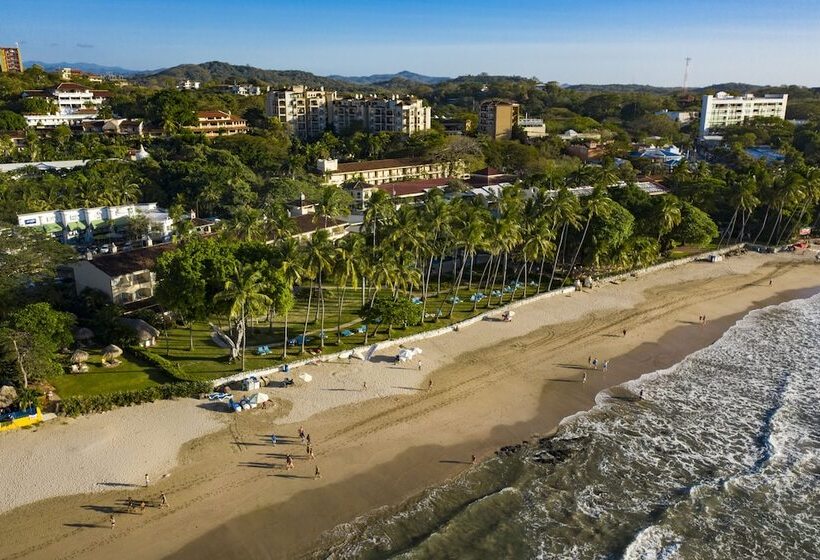 Отель Tamarindo Diria Beach Resort