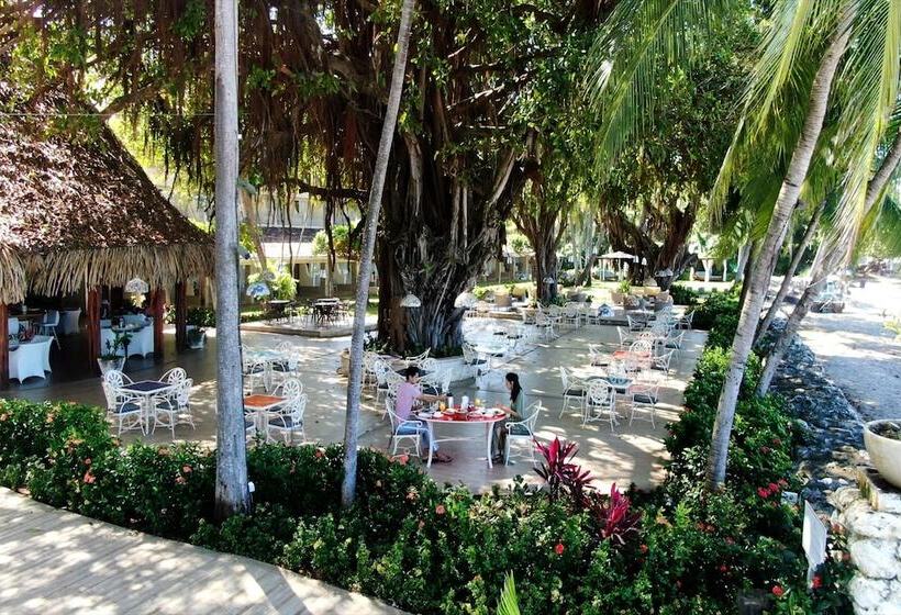 هتل Tamarindo Diria Beach Resort
