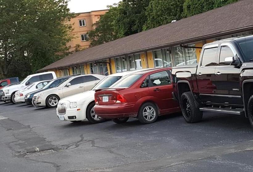 فندق Town N Country Motor Inn