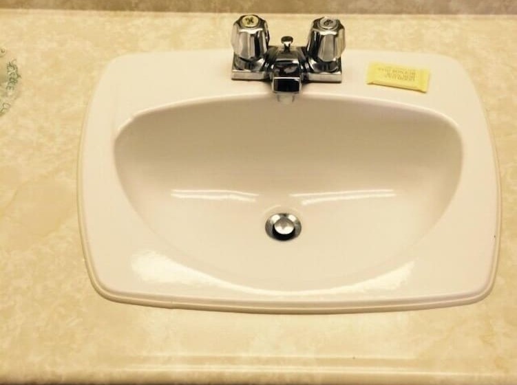 فندق Town N Country Motor Inn