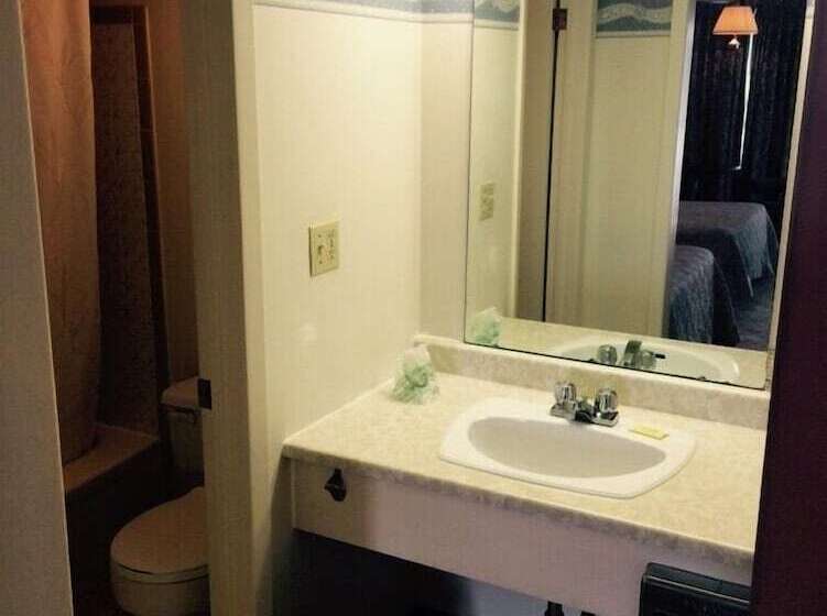 فندق Town N Country Motor Inn