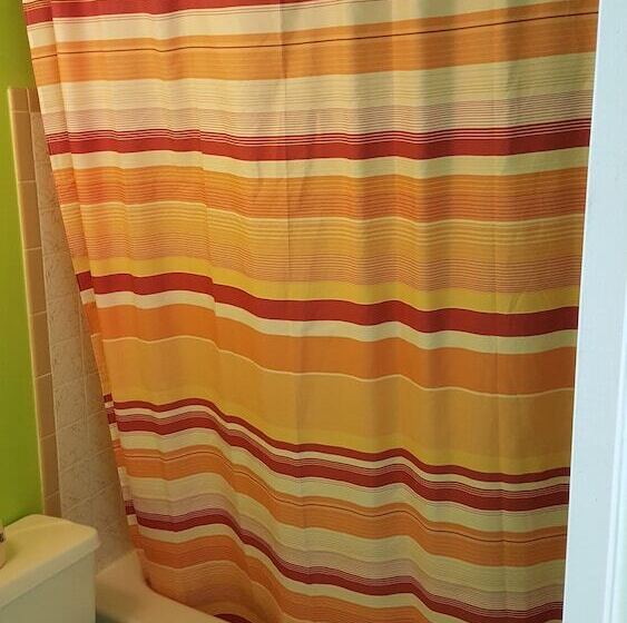 فندق Town N Country Motor Inn