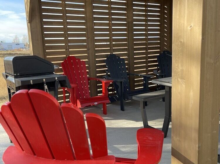 בית מלון כפרי Surestay Plus By Best Western Brooks