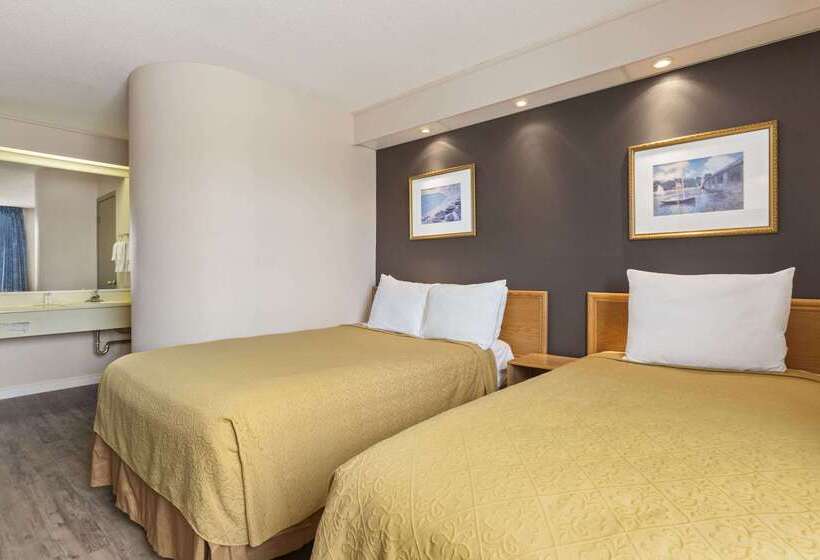 فندق Brockville Inn And Suites