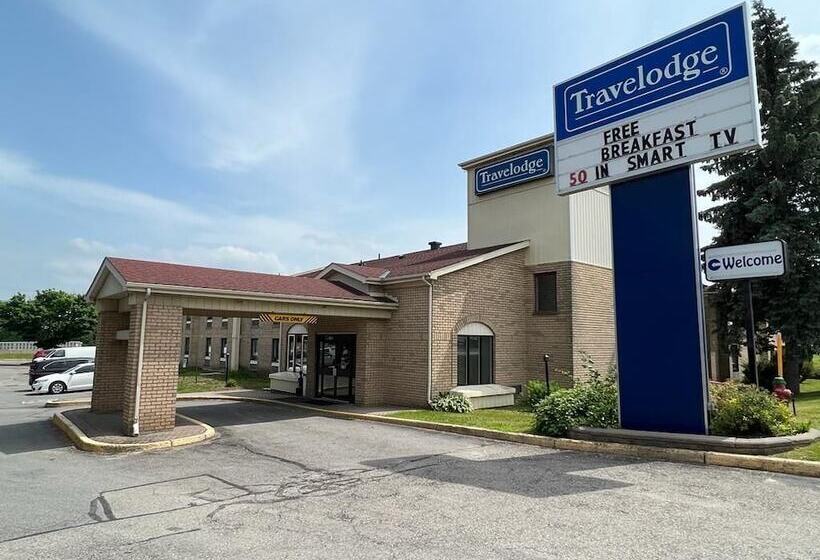 فندق Brockville Inn And Suites