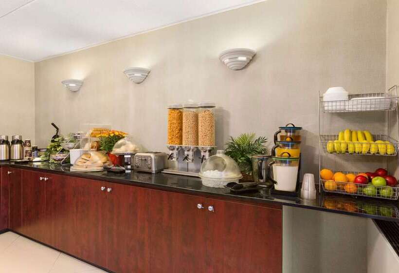 酒店 Travelodge By Wyndham Owen Sound On