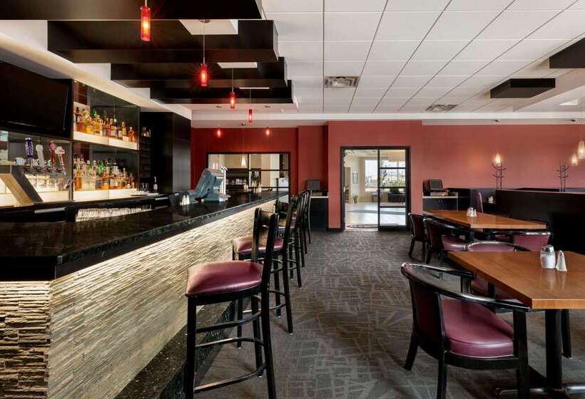 Travelodge Hotel By Wyndham Weyburn