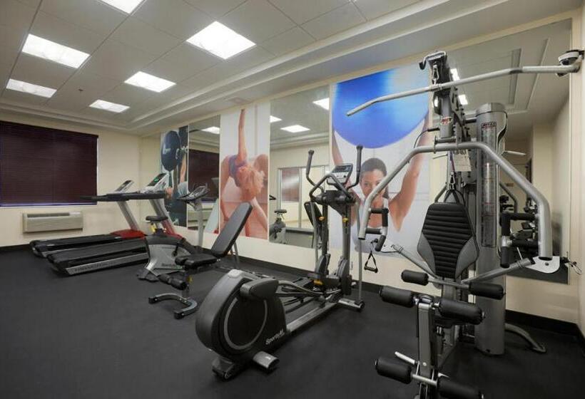 Travelodge Hotel By Wyndham Weyburn